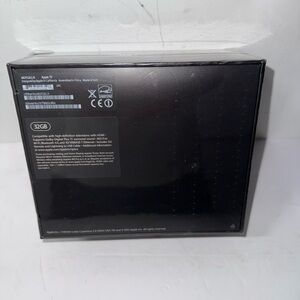 Apple TV A1625 MGY52LL/A HD 32GB Media Streamer 4th Generation - Sealed (bn)